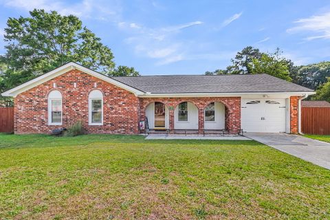 209 Longleaf Road