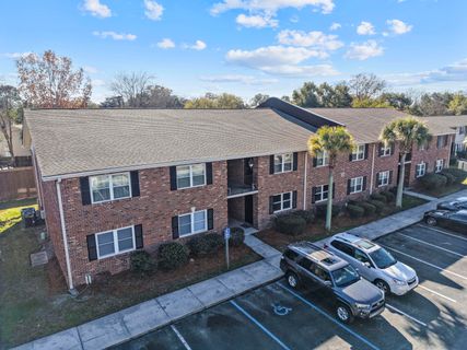 415 Parkdale Drive 2b