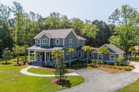 2986 Anchor Watch Drive active home in Anchorage Plantation, Wadmalaw Island, SC