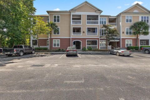 100 Bucksley Lane 306