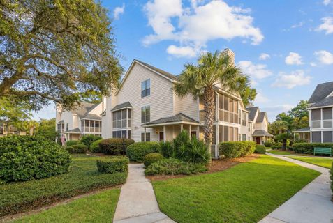 348 Sandpiper active home in Sandpiper Pointe, Mount Pleasant, SC