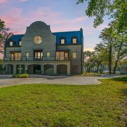 8654 Glascow Island Loop