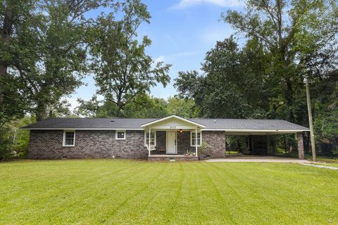 202 Muskie Drive