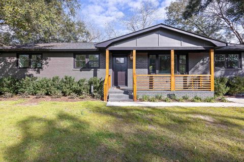 1328 Hermitage Avenue