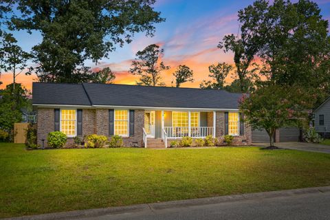213 Brailsford Road active home in Quail Arbor V, Summerville, SC