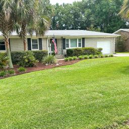 2039 Bishop Drive