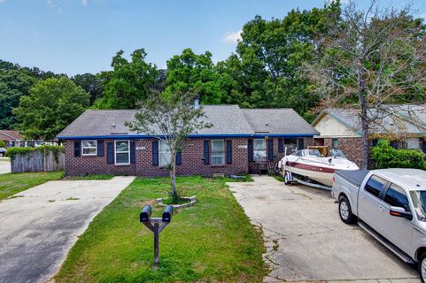 350 Dorchester Manor Boulevard