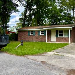 2628 Clara Lane