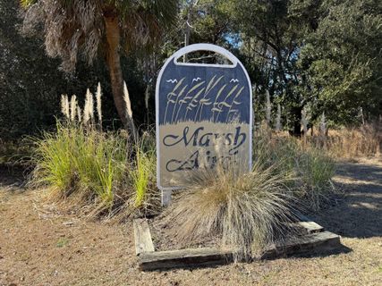 32 Marsh Aire Lane