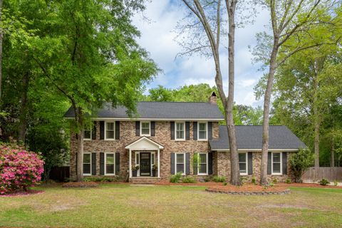 110 Buckingham Avenue active home in Ashborough East, Summerville, SC
