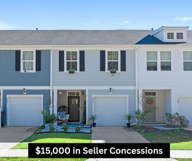524 Trotters Lane active home in Foxbank Plantation, Moncks Corner, SC