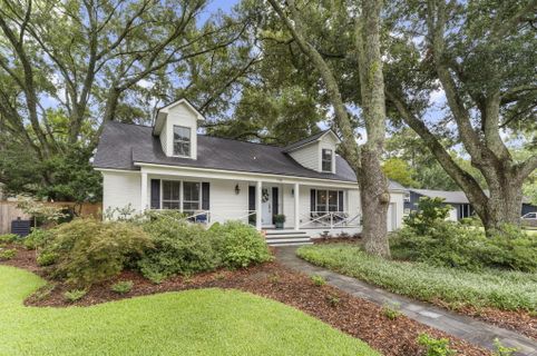 1114 Meadowcroft Lane