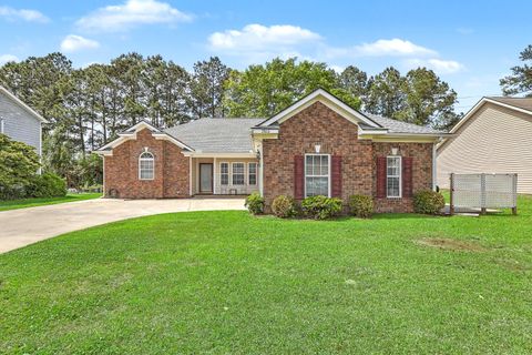 7800 High Maple Circle
