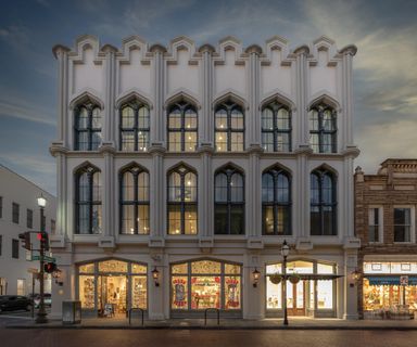 71 Wentworth Street 302