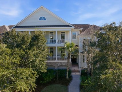 278 Island Park Drive active home in Daniel Island, Charleston, SC
