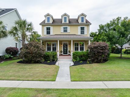 4282 Misty Hollow Lane active home in Poplar Grove, Ravenel, SC