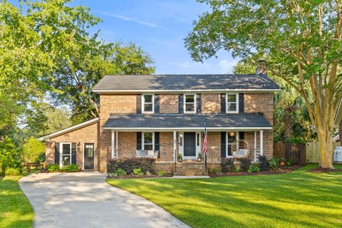 23 Charlyn Drive