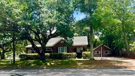 521 Saint Andrews Boulevard active home in Moreland, Charleston, SC
