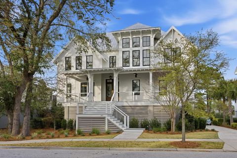 457 Lesesne Street active home in Daniel Island Park, Charleston, SC