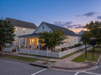 428 Watergrass Way