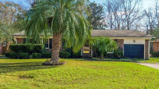 1225 Hillside Drive