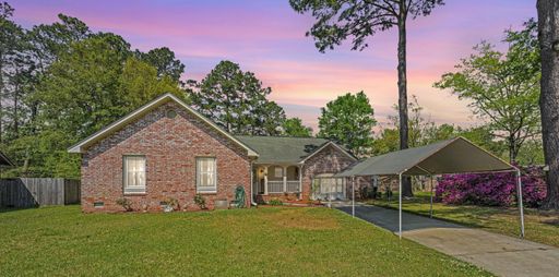 110 Two Wood Court active home in Corey Woods, Summerville, SC
