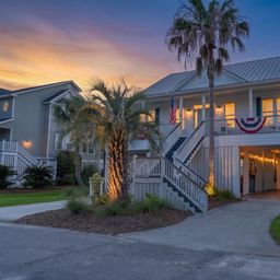 8 Battery Park Road