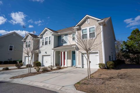 8754 Pasture Court active home in Wescott Plantation, Summerville, SC