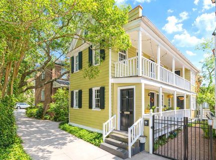 51 Radcliffe Street pending home in Radcliffeborough, Charleston, SC