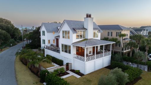 120 Palm Boulevard