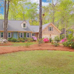 101 Huckleberry Lane