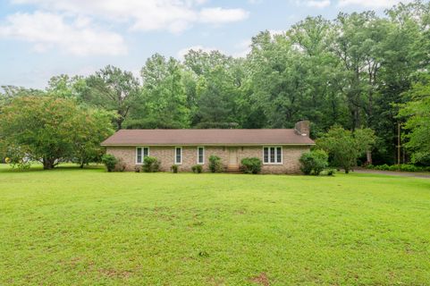 572 Westbury Road