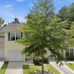 103 Angel Oaks Court