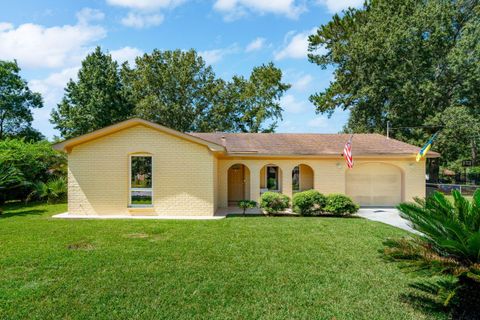 8211 Greenridge Road