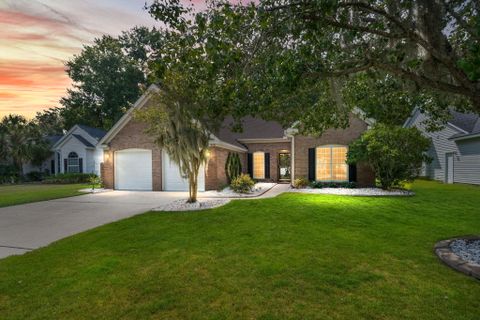 7035 Windmill Creek Road