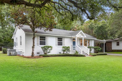 2438 Two Oaks Drive