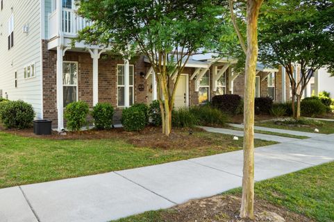 137 Rowans Creek Drive