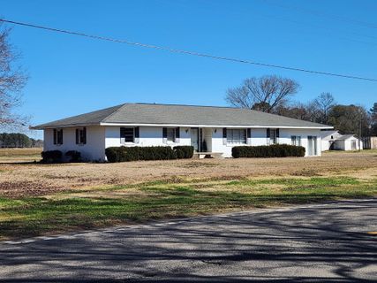 9851 Charleston Highway