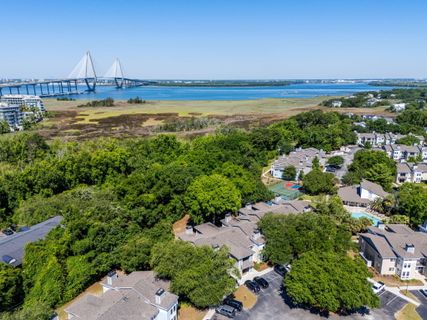 272 Alexandra Drive Unit 16