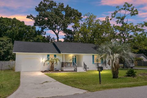 1520 Wakendaw Road