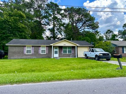 9880 Berrywood Drive pending home in Woodside Manor, Ladson, SC