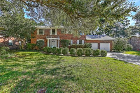 1612 Amberly Road