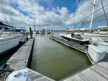 1880 Andell Bluff Boulevard 18 G-18
