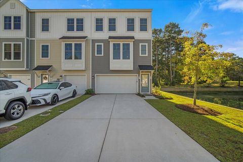 1023 Pettiford Place