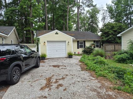 6 Duchess Court