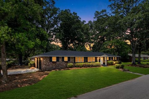 Homes in Sandhurst, Charleston