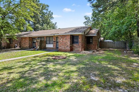 Homes in Oak Leaf Estates, North Charleston