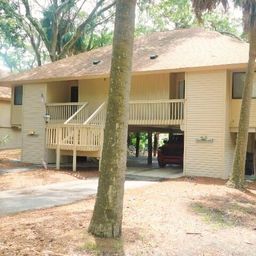 841 Club Cottage 4