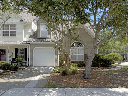 5235 Fernland Way