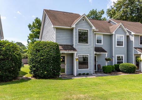 1694 Hunters Run Drive